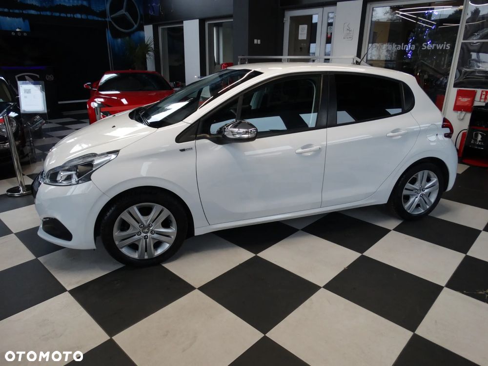 Peugeot 208 82 PureTech Style - 33