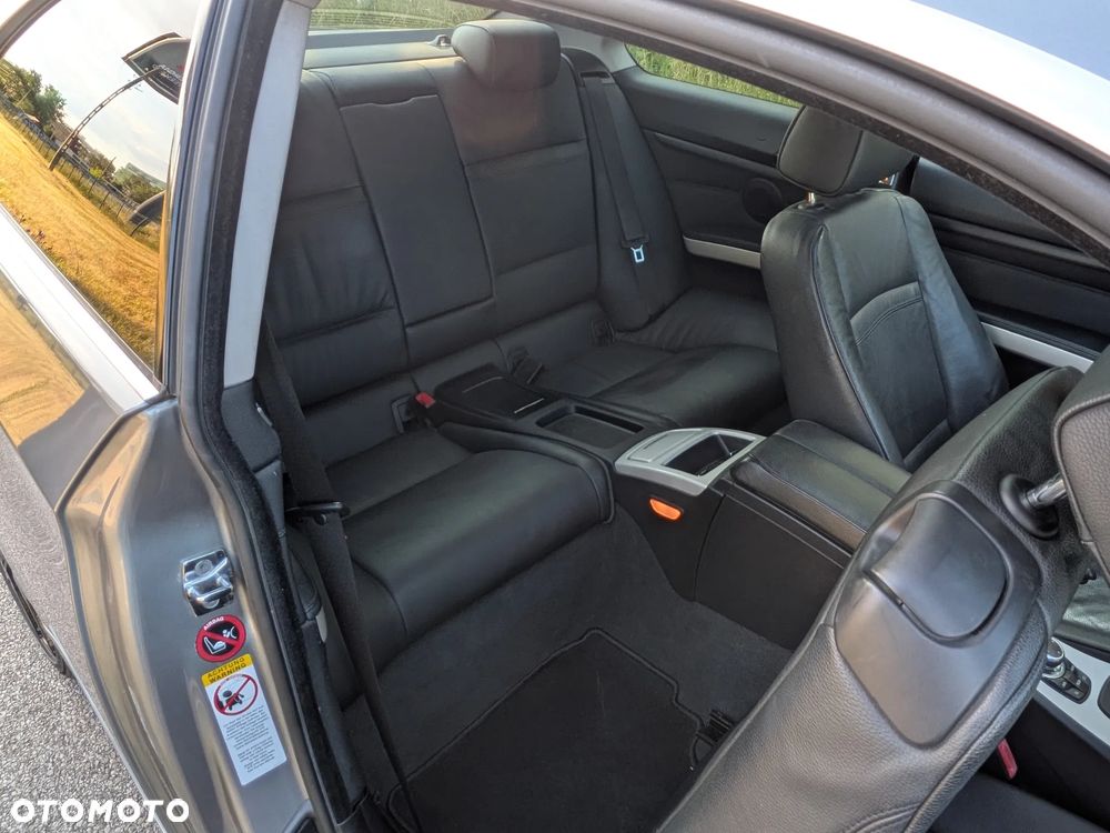 BMW Seria 3 325i - 34