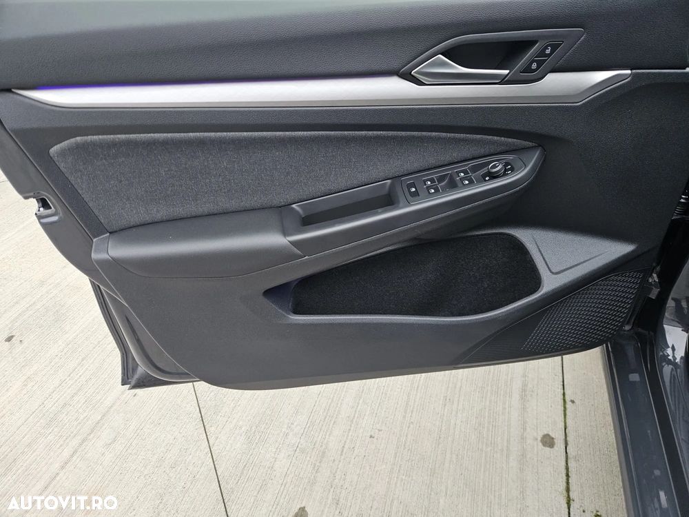 Volkswagen Golf 1.0 eTSI DSG MHEV Life - 6