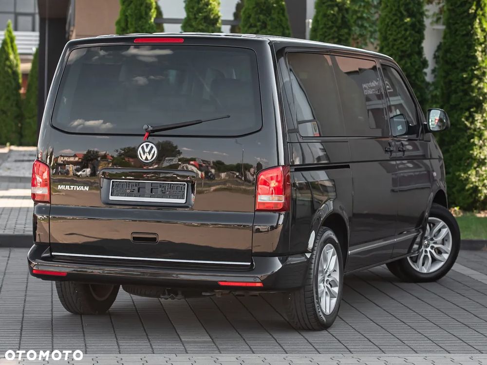 Volkswagen Multivan - 10