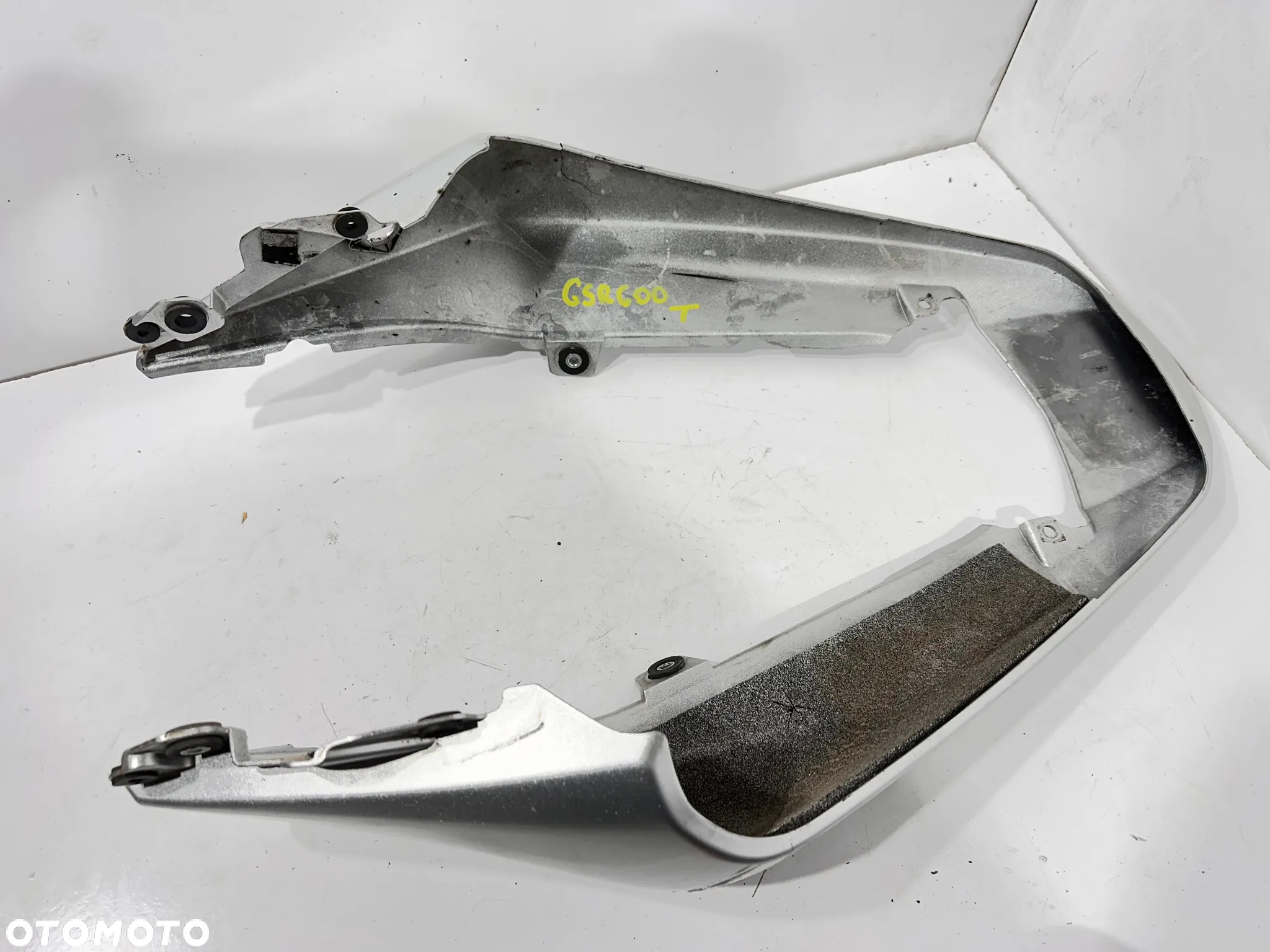 Ogon zadupek  Suzuki GSR 600 05-10R - 4