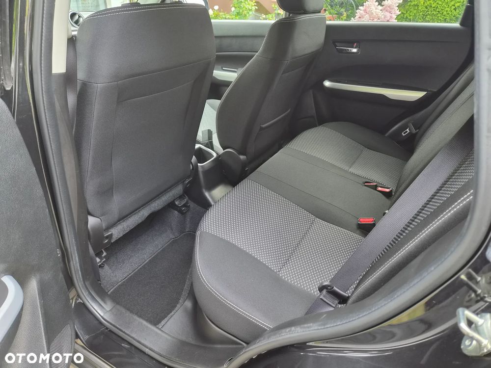 Suzuki Vitara 1.6 Comfort 2WD - 20