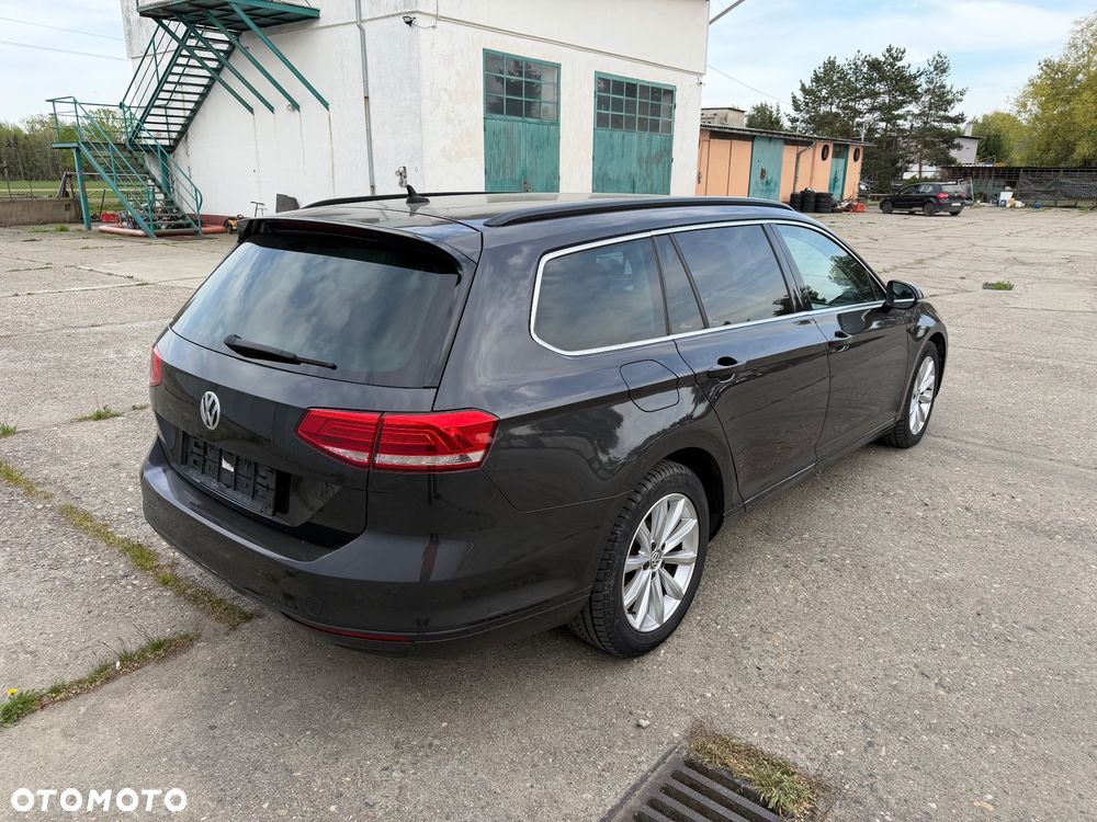 Volkswagen Passat Variant 2.0 TDI SCR DSG Highline - 5