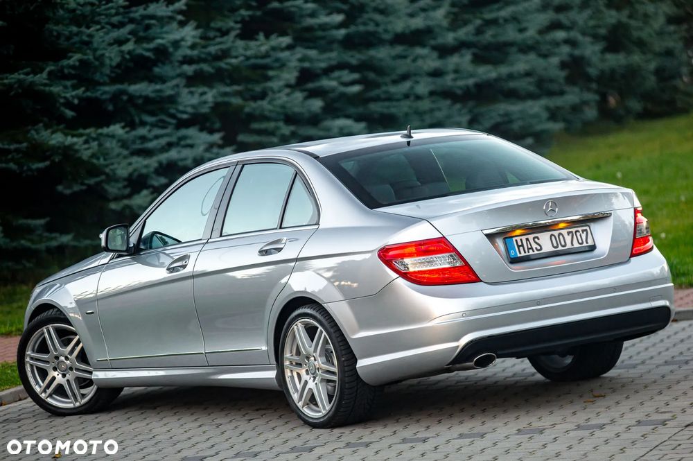 Mercedes-Benz Klasa C 200 7G-TRONIC Avantgarde Edition - 17