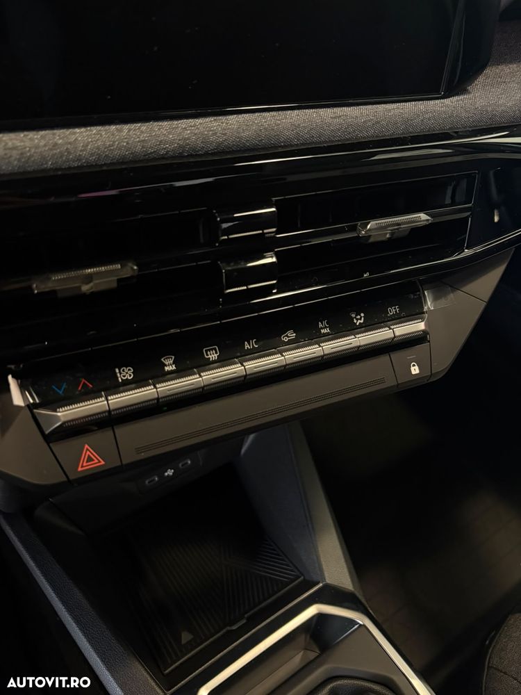 Renault Clio VI TCe 115 Evolution - 12