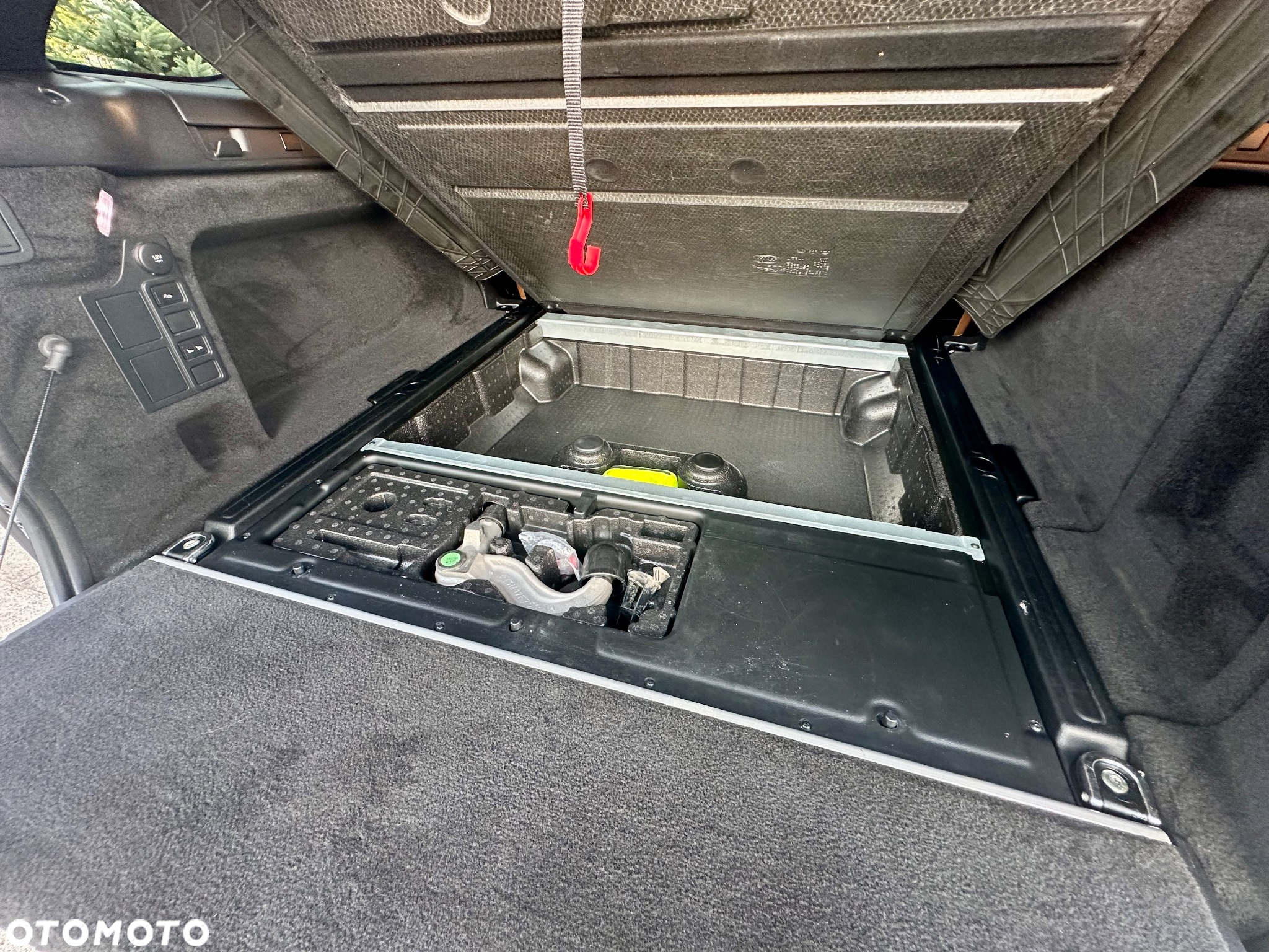 Land Rover Discovery - 19