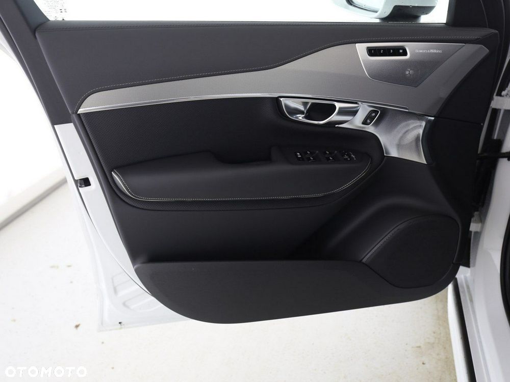 Volvo XC 90 - 10