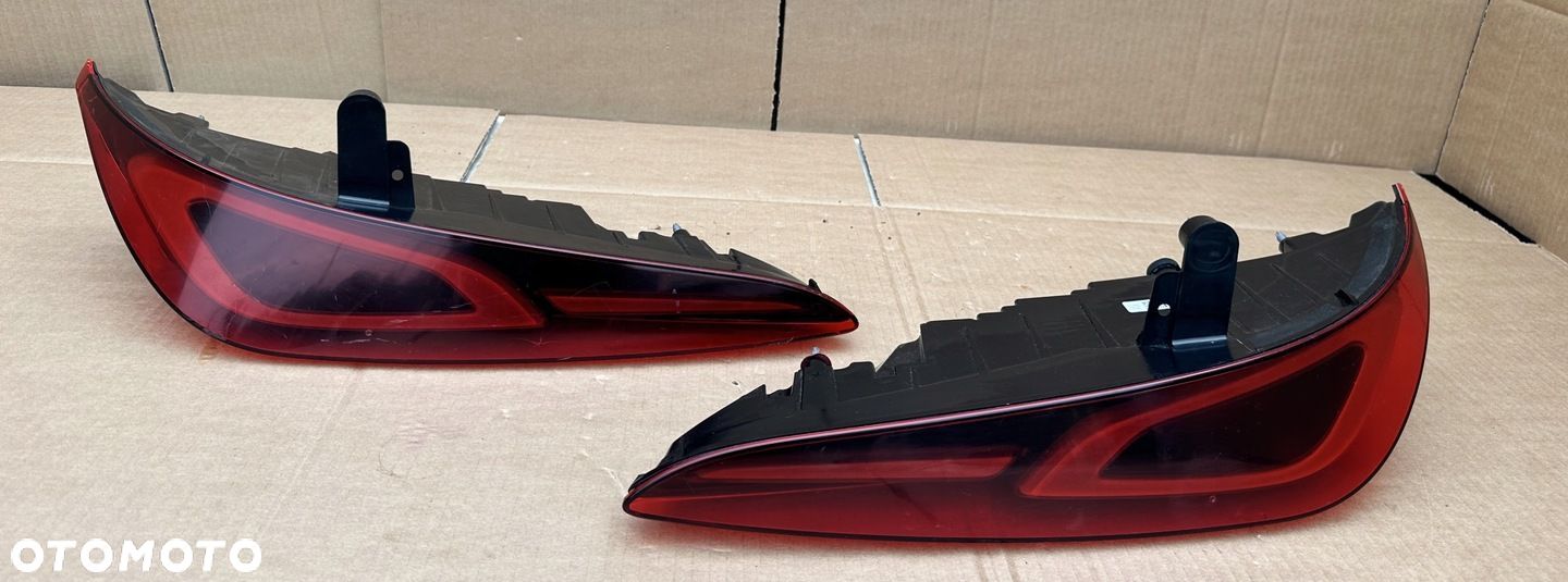 TOYOTA SUPRA MK5 LEWA LAMPA TYŁ TYLNA LED USA - 1