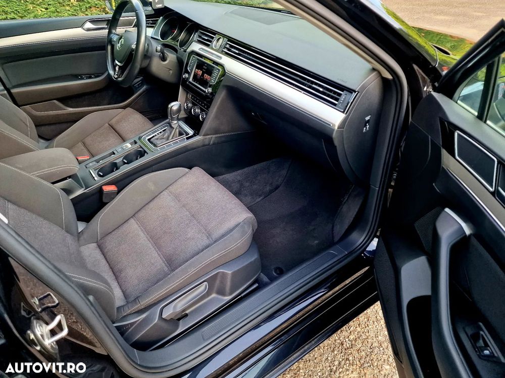Volkswagen Passat 2.0 TDI DSG (BlueMotion Technology) Comfortline - 16