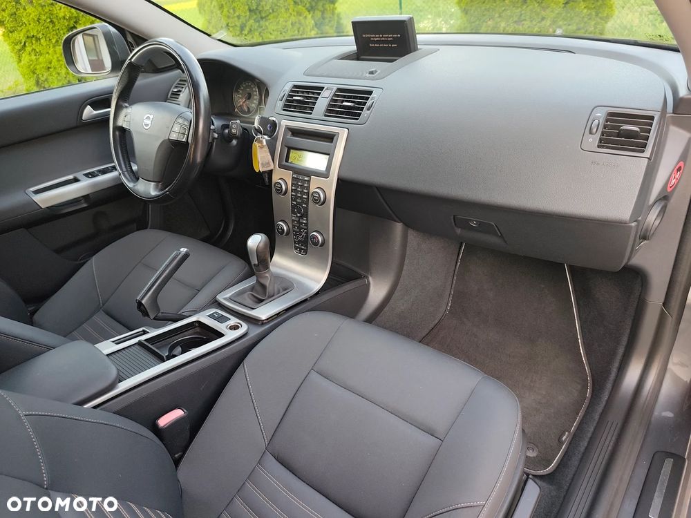Volvo V50 DPF D2 Business Edition - 19