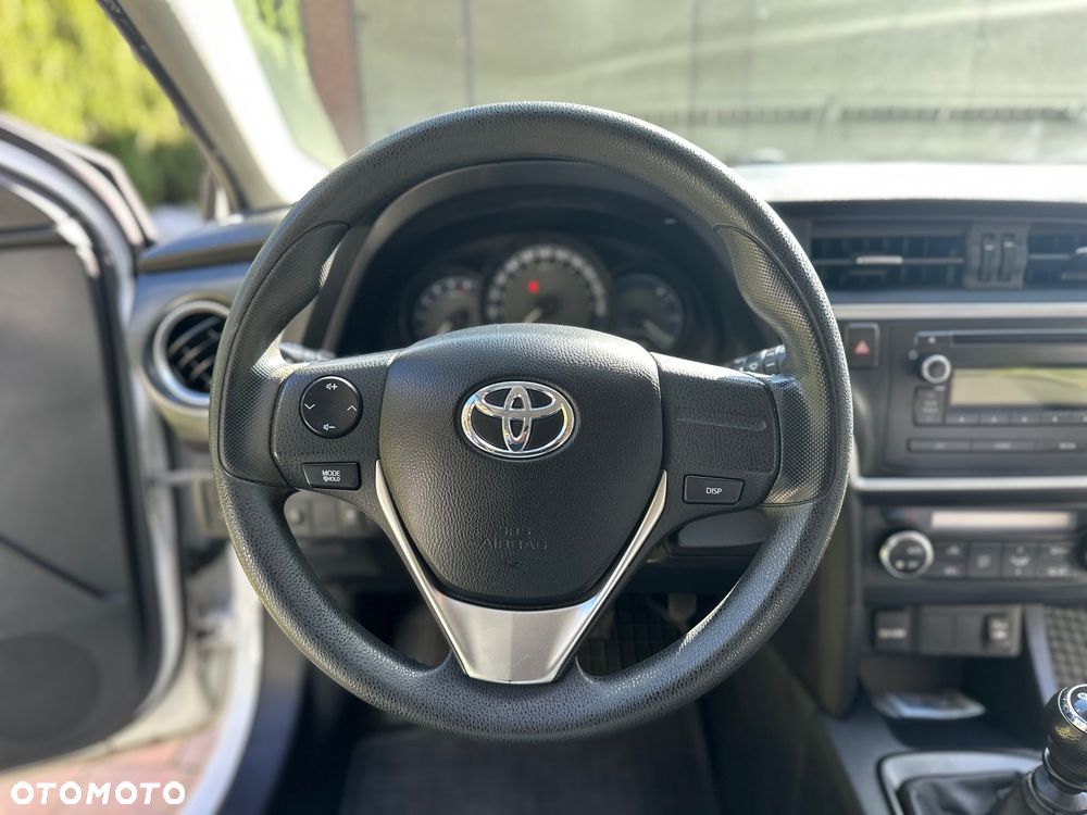 Toyota Auris 1.4 D-4D - 13