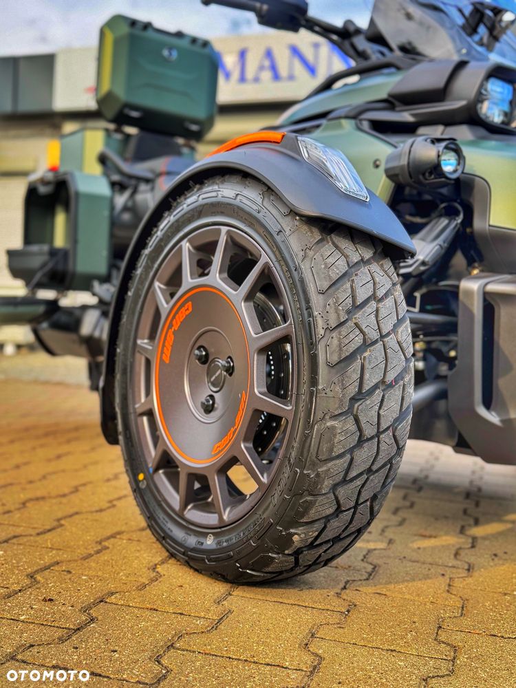 Can-Am Inny - 13
