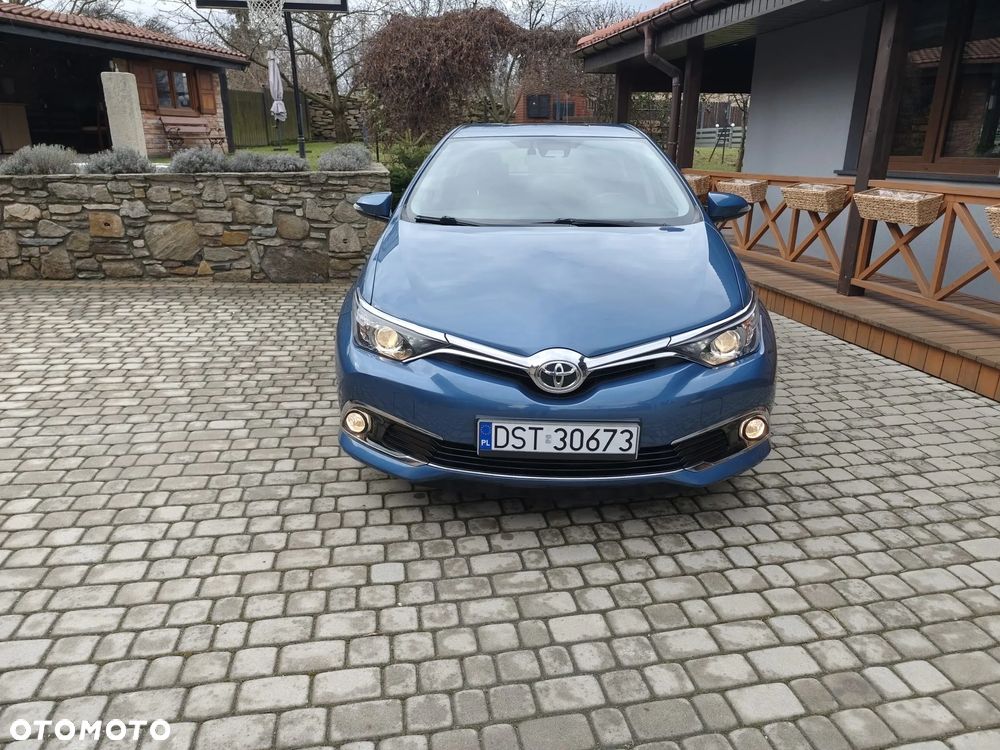 Toyota Auris 1.33 Dual-VVT-i Design Edition - 24