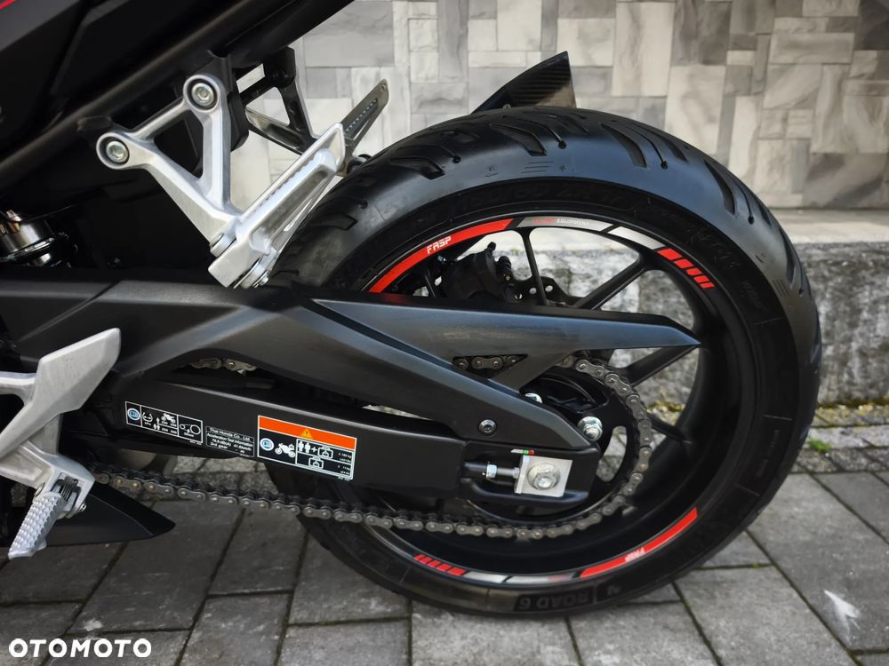 Honda CBR - 27