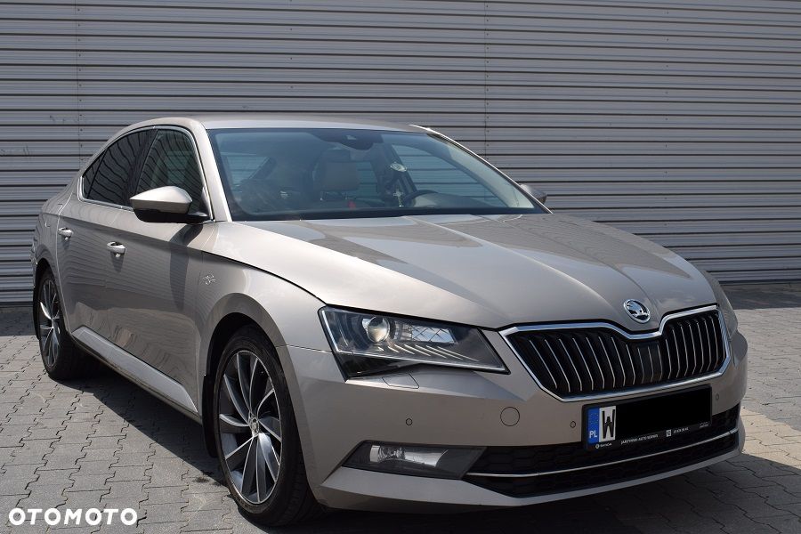 Skoda Superb 2.0 TSI L&K DSG - 33
