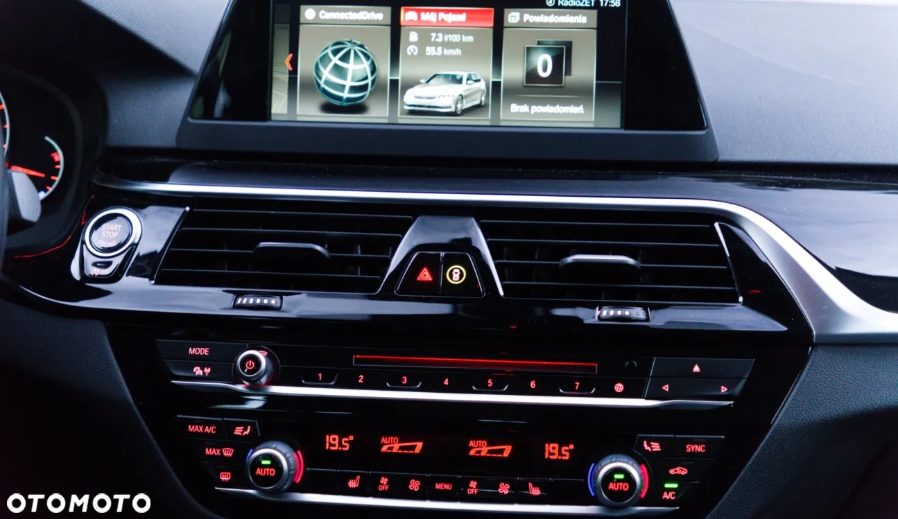 BMW Seria 5 520i - 27