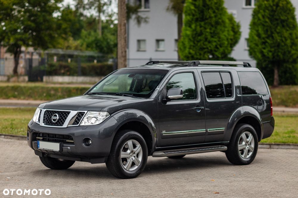 Nissan Pathfinder - 4