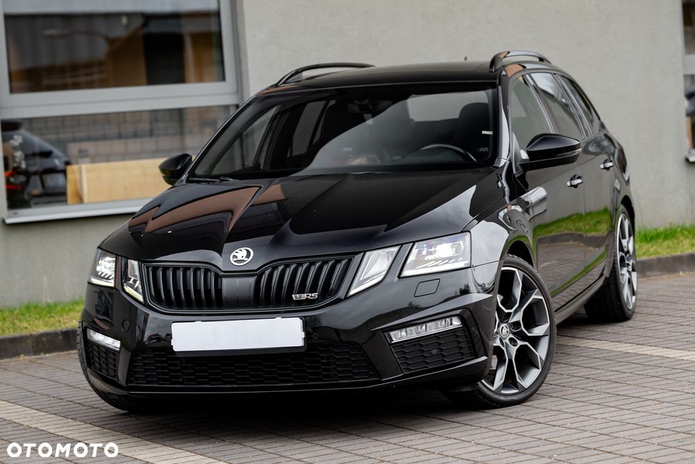 Skoda Octavia 2.0 TDI RS DSG - 1