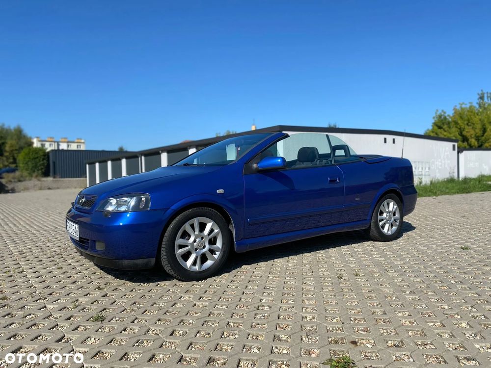 Opel Astra 1.6 Sportive - 23