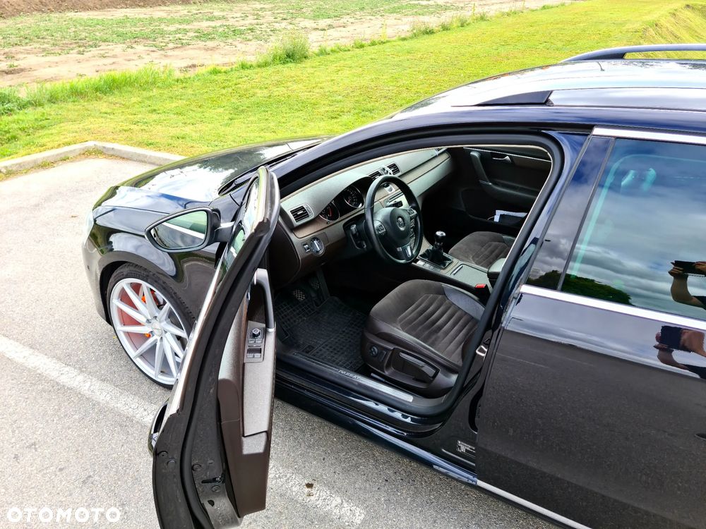 Volkswagen Passat 2.0 TDI Comfortline - 10