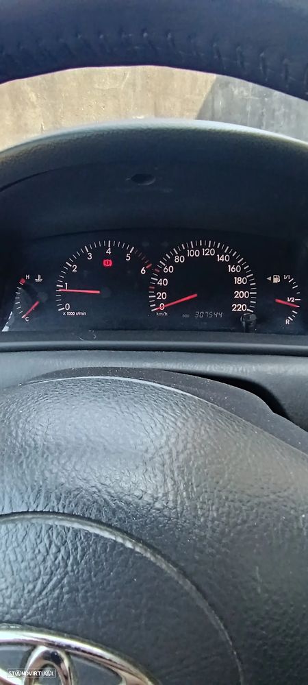 Toyota Corolla SW 1.4 D-4D - 21