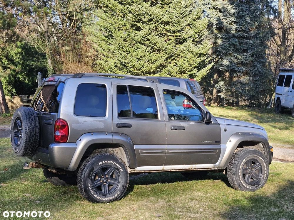 Jeep Liberty - 5
