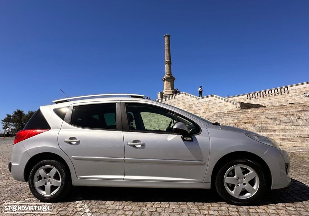 Peugeot 207 SW 1.4 Premium - 4