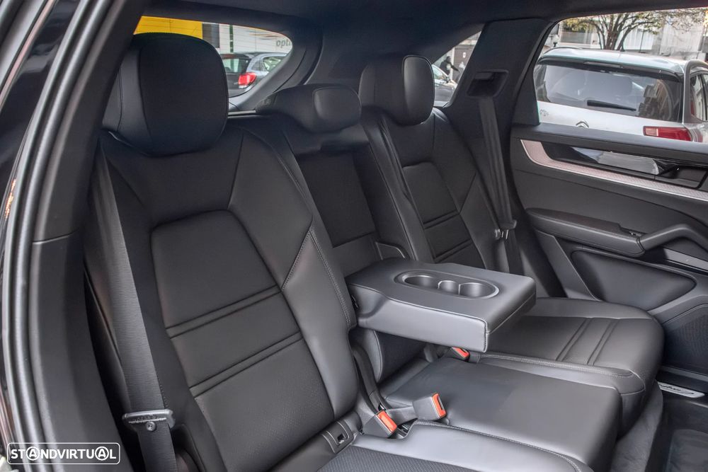 Porsche Cayenne E-Hybrid - 37