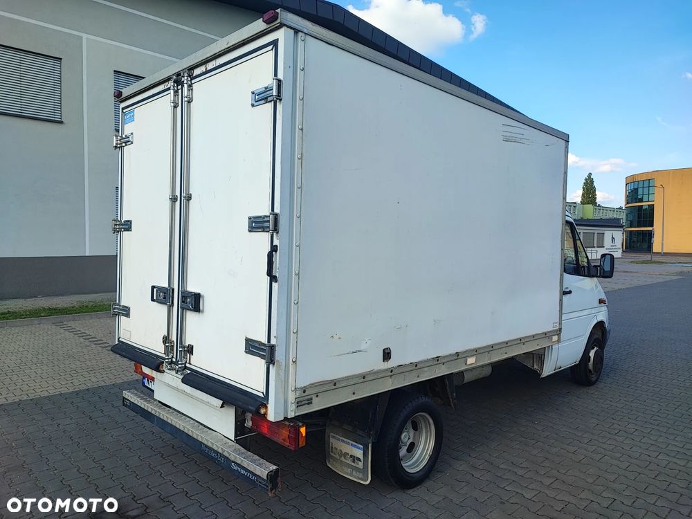 Mercedes-Benz Sprinter 413 - 8