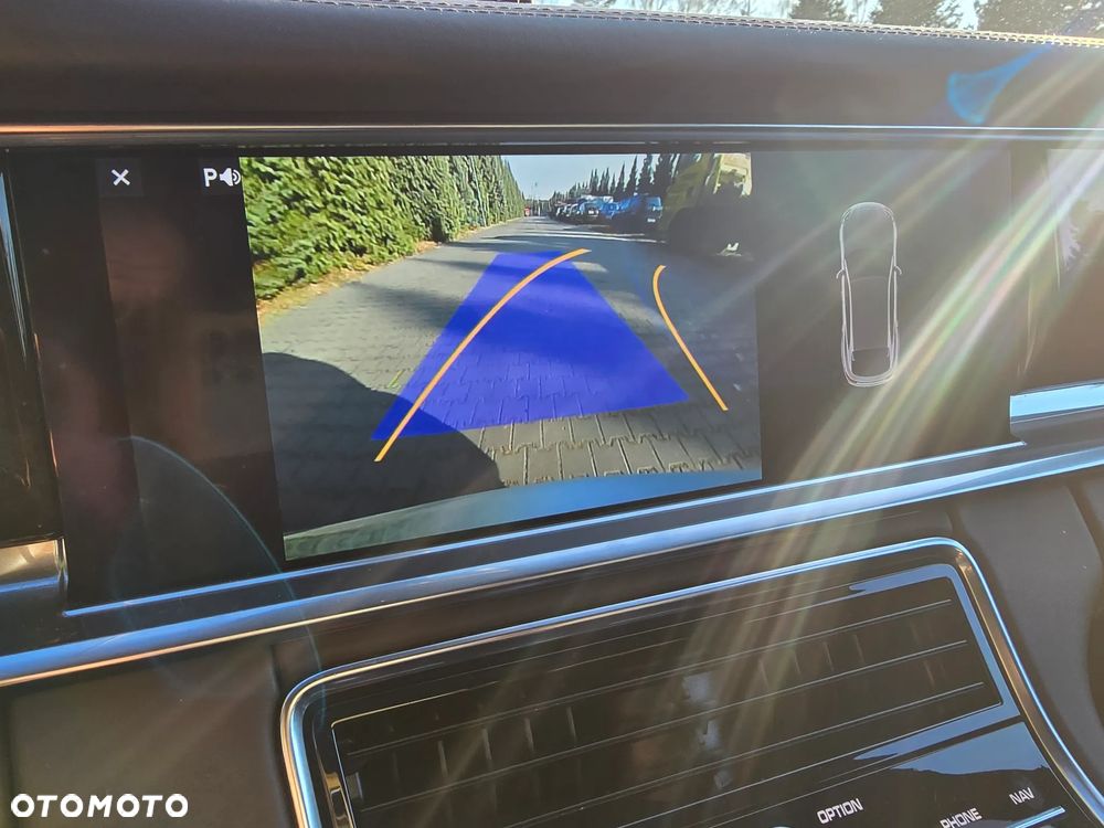 Porsche Panamera 4 - 36