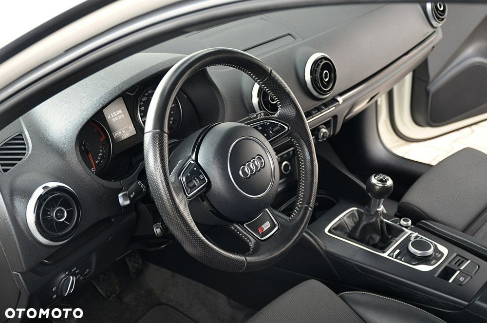 Audi A3 Sportback - 12