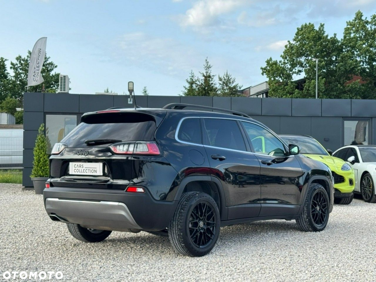 Jeep Cherokee - 4