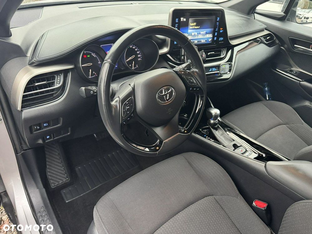Toyota C-HR - 15