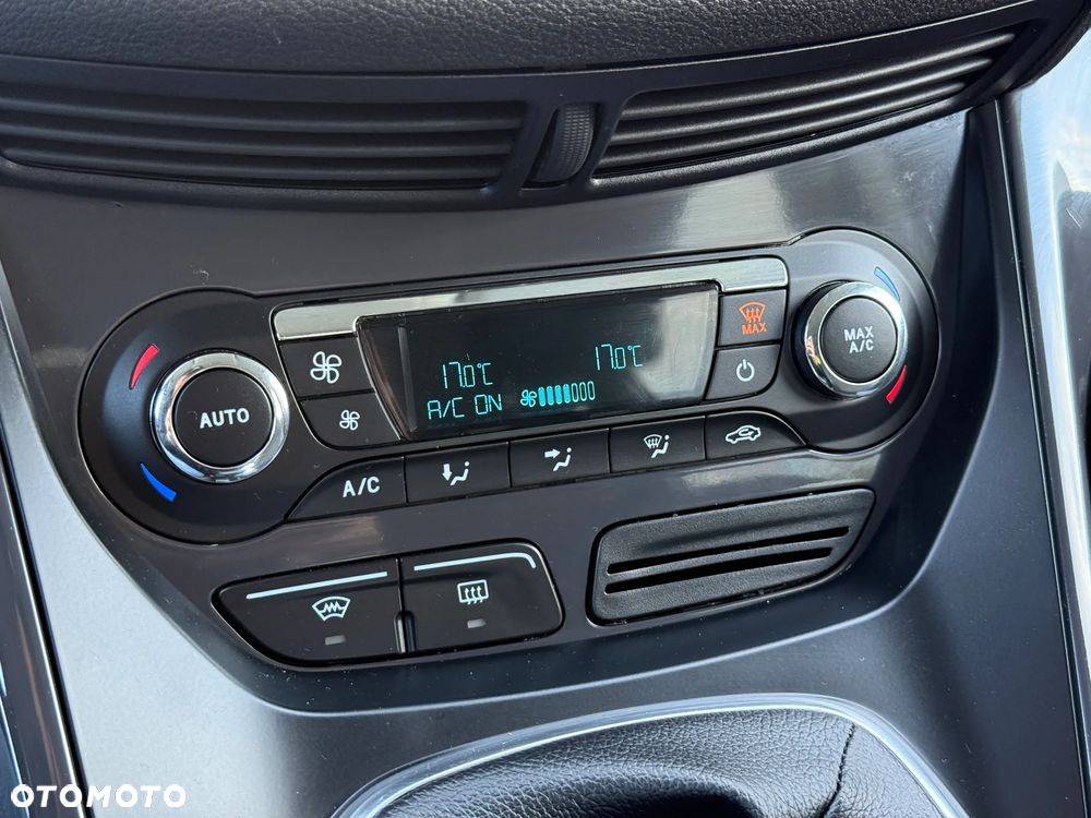 Ford Kuga - 32