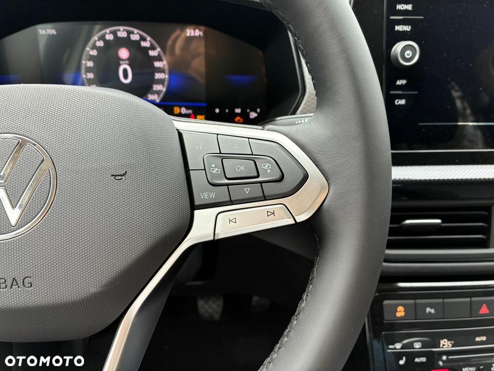 Volkswagen T-Cross - 16