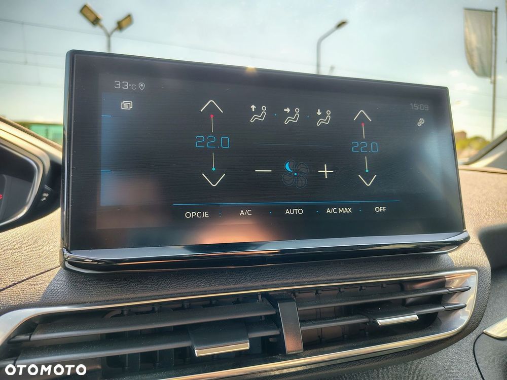 Peugeot 5008 1.5 BlueHDi Allure S&S - 25