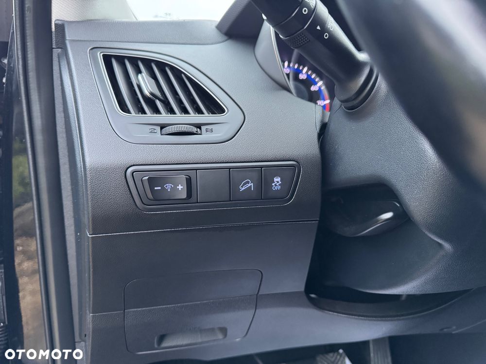 Hyundai ix35 blue 1.6 2WD Finale Silver - 12