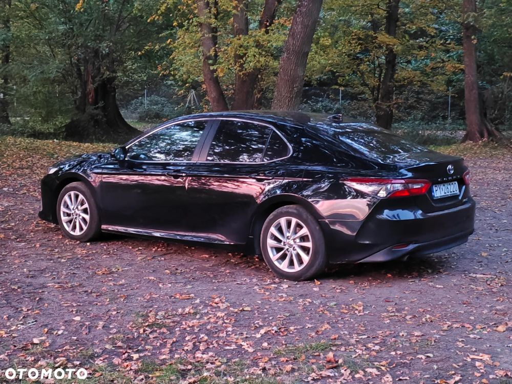 Toyota Camry 2.5 Hybrid Comfort CVT - 1