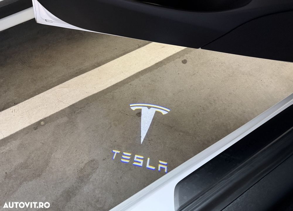 Tesla Model 3 Long Range AWD Premium - 21