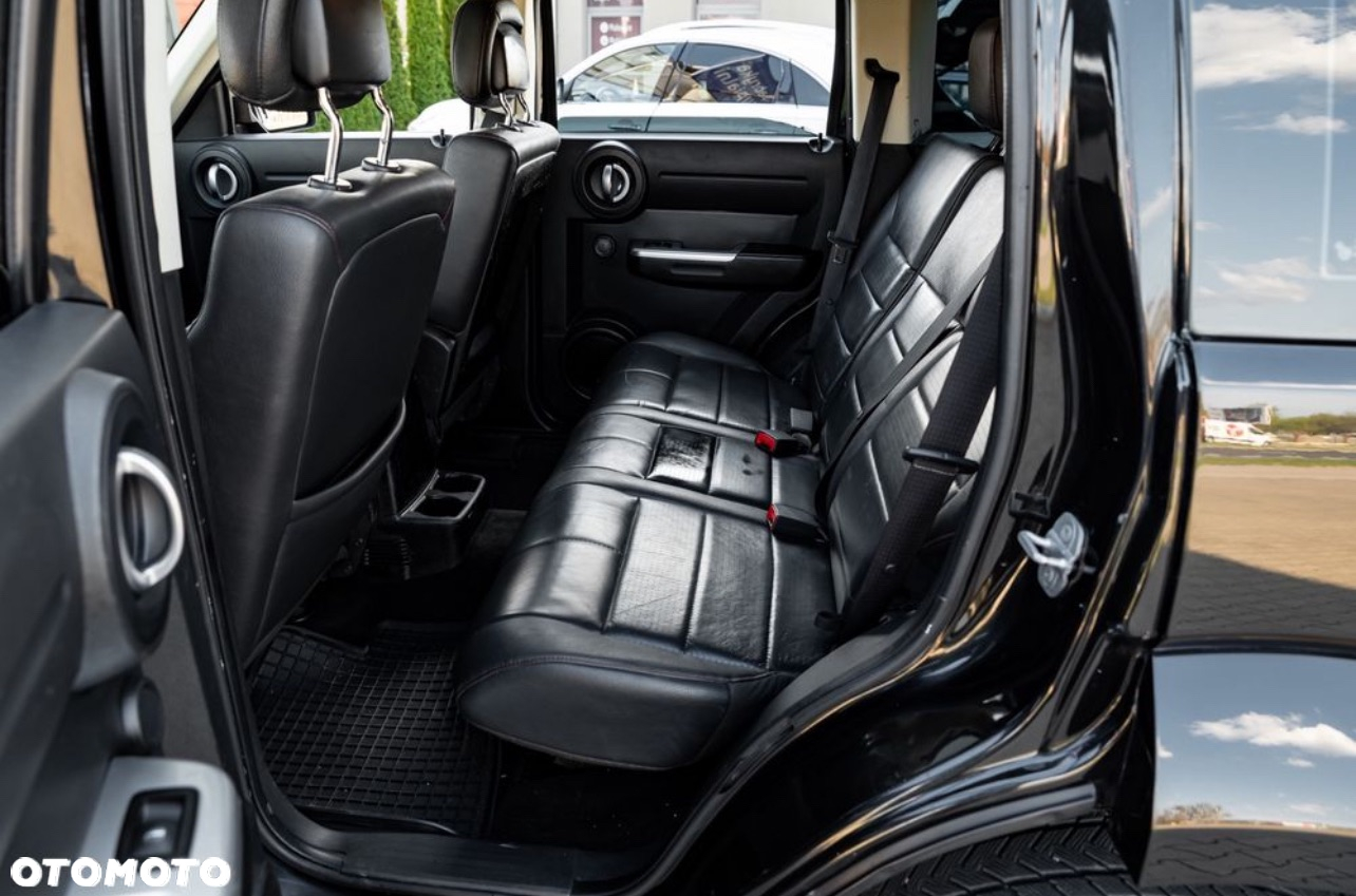 Dodge Nitro 4.0 V6 RT - 6