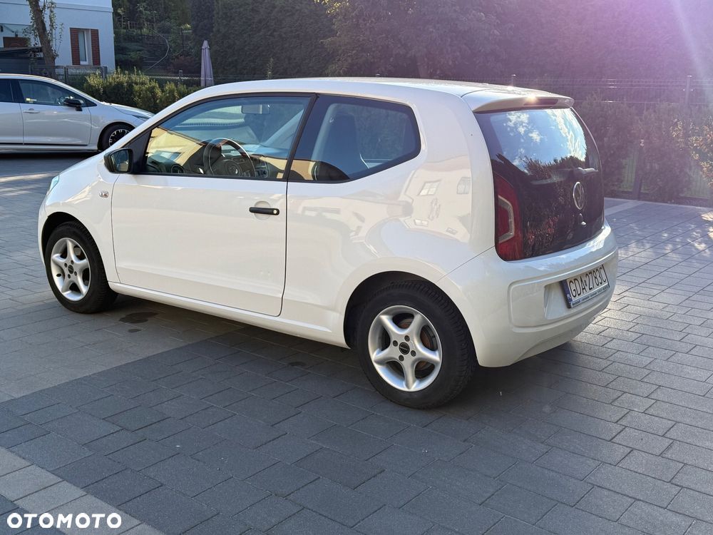 Volkswagen up! - 6