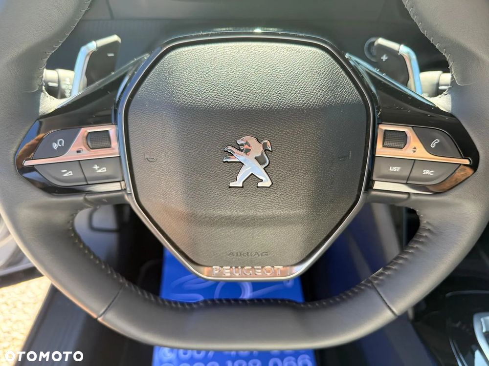 Peugeot 2008 1.2 PureTech Allure S&S EAT8 - 22