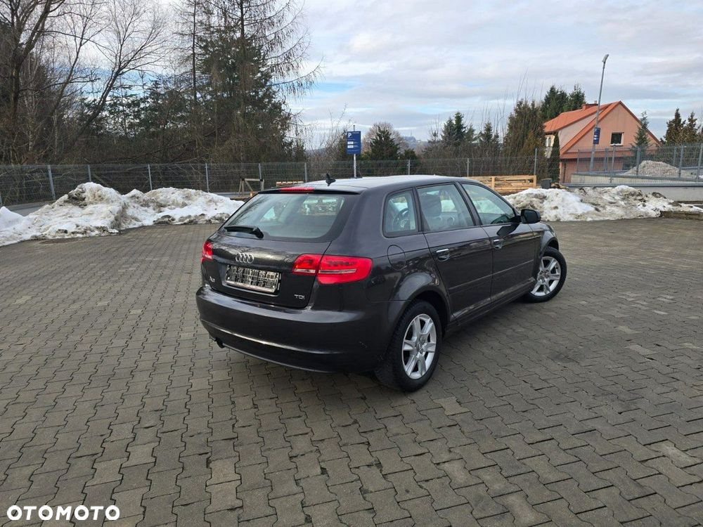 Audi A3 Sportback - 8