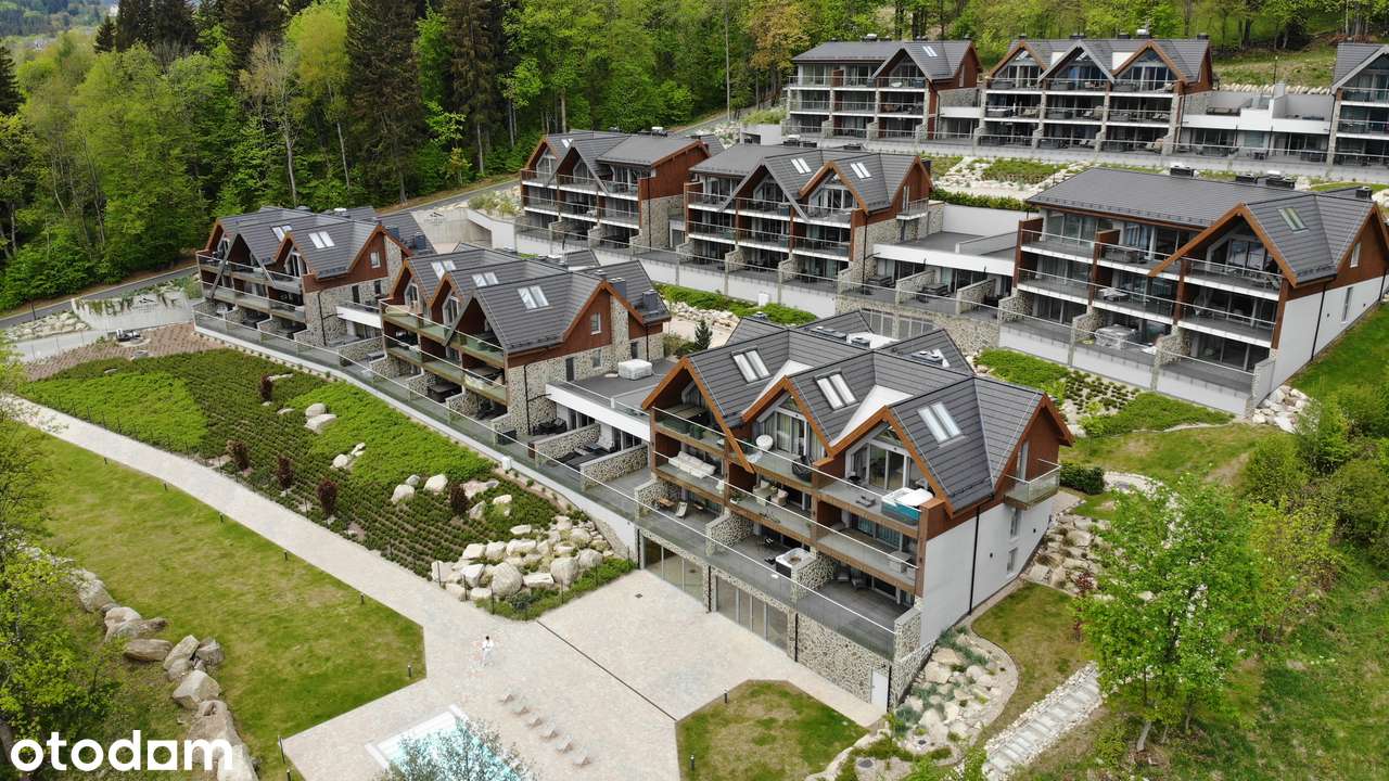 Nowoczesne apartamenty z tarasami i widokiem na góry – Kras Resort