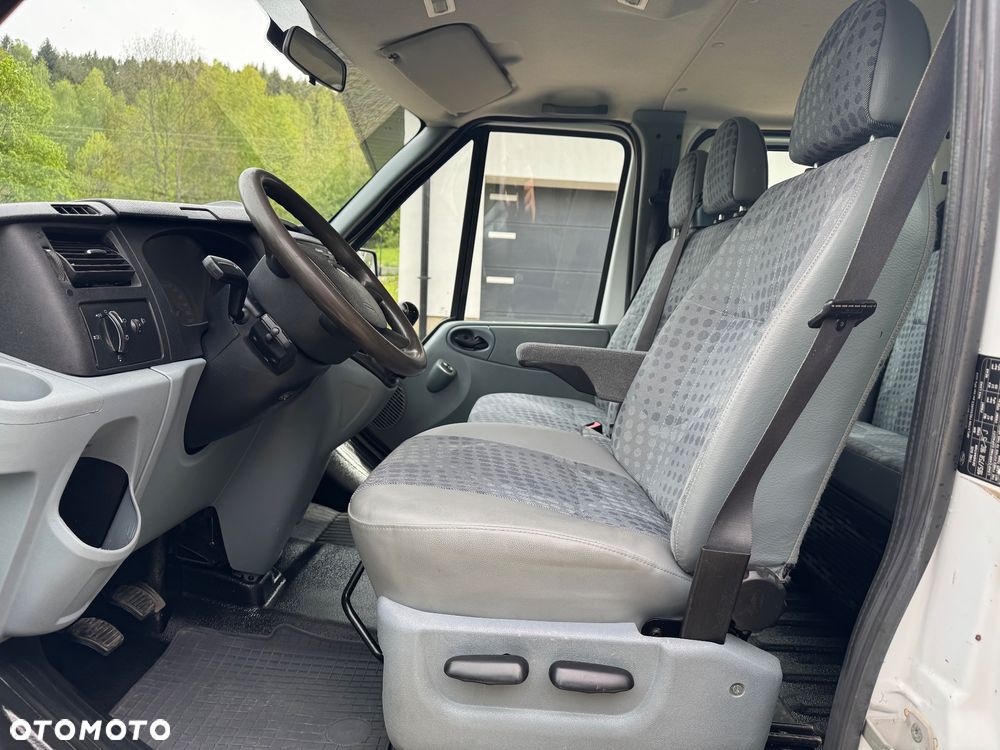 Ford Transit - 8