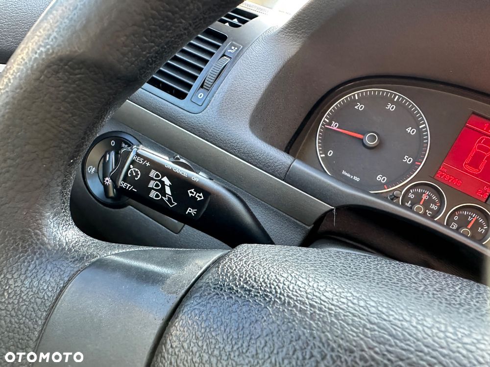 Volkswagen Touran 1.9 TDI - 23