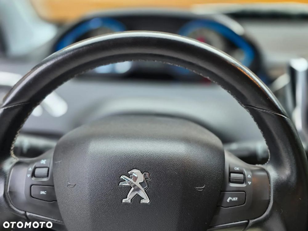 Peugeot 2008 PureTech 82 Allure - 29