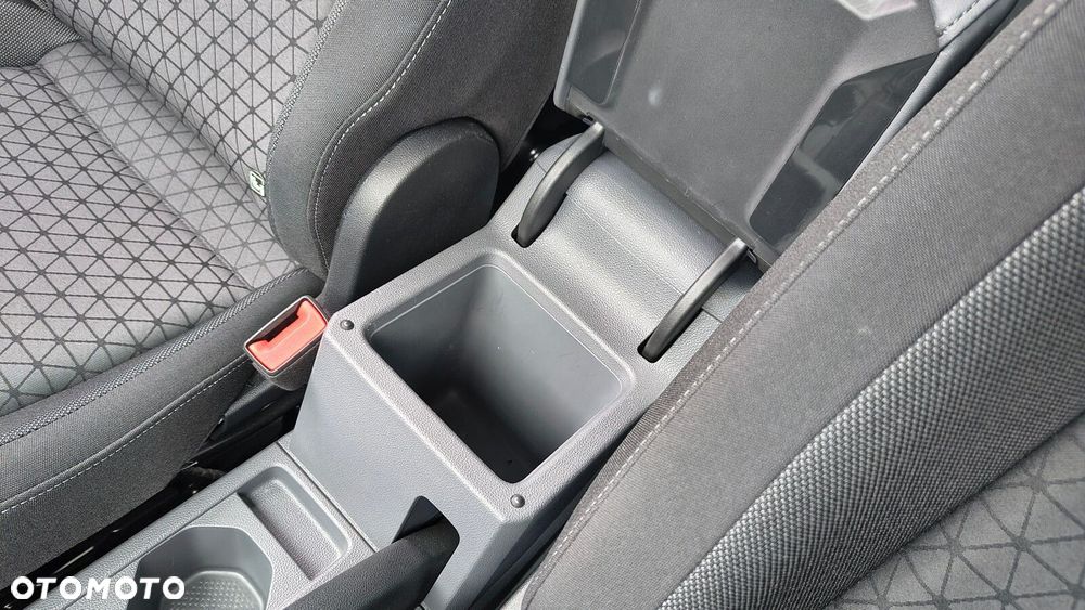 Volkswagen T-Cross - 29