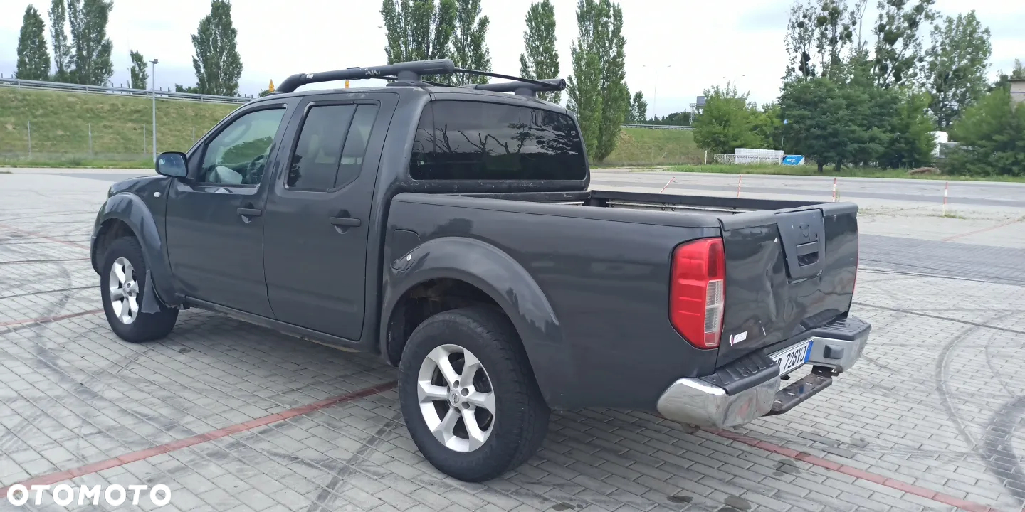 Nissan Navara 2.5 TDi Base / XE - 3