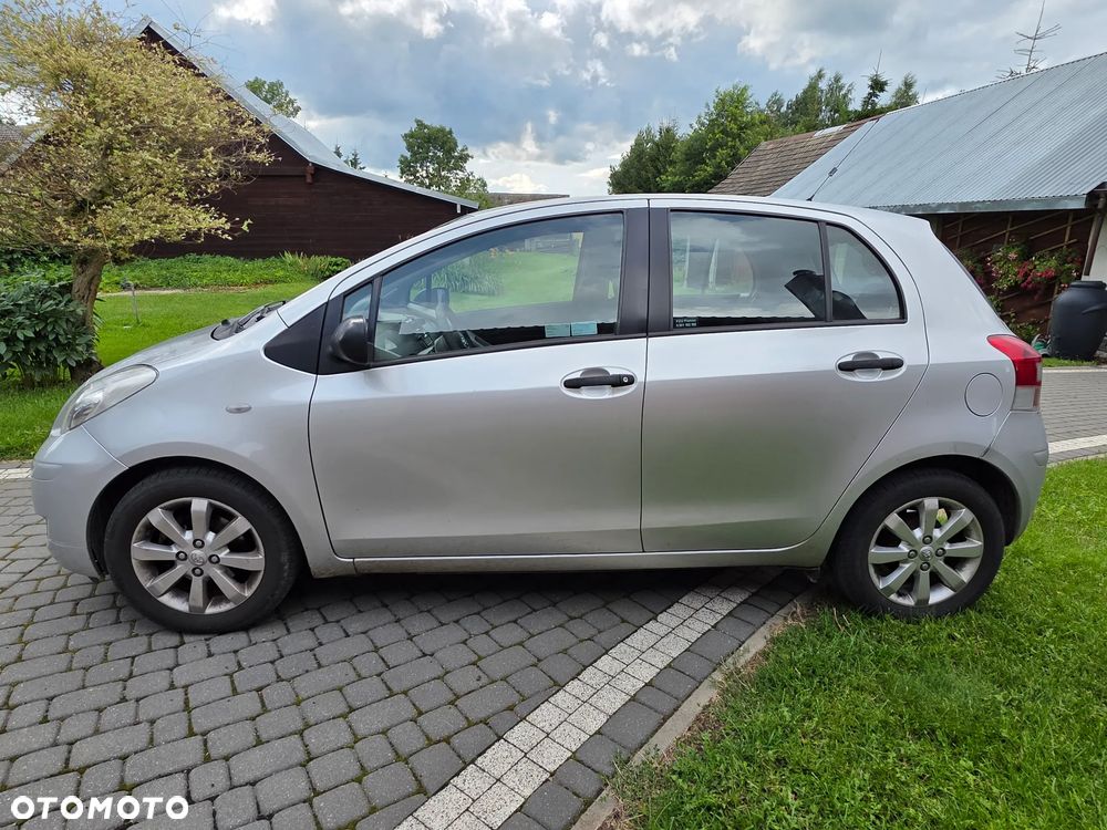 Toyota Yaris 1.4 D-4D Luna A/C - 3